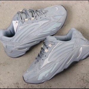 adidas Yeezy 700 V2 Hospital Blue